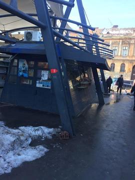 Vand spațiu comercial in Piata Badea Cartan
