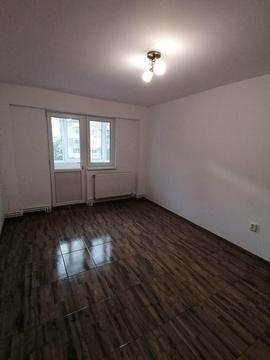 Vând apartament cu doua camere