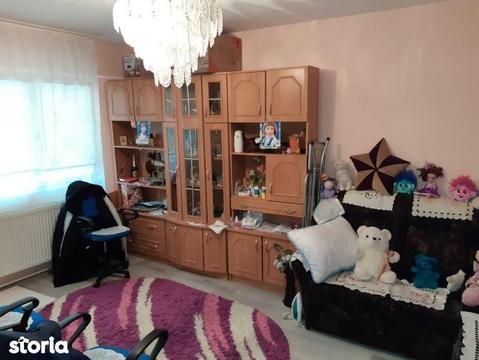 Vand, apartament, 3 camere, zona Vidin.ID 12869