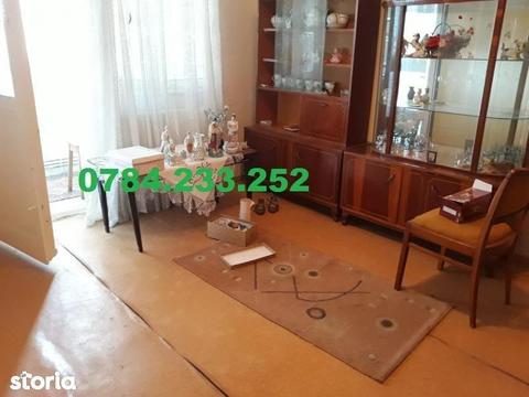 Apartament 3 camere,zona Hipodrom,etaj 4,id 12832