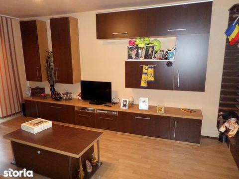 Apartament 4 camere etaj 2 zona buna Simeria