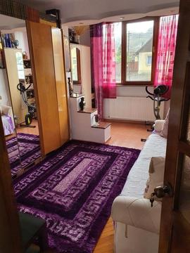 Apartament decomandat 2 camere cu GARAJ Centru Vechi Minerilor