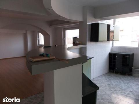 Inchiriere apartament 5 camere rezidenta/firma Panduri Romniceanu