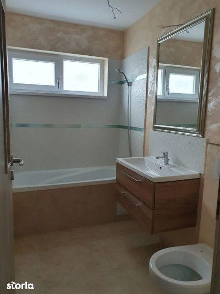 Apartament 2 camere decomandat / bucatarie inchisa / stradal! Loc parc