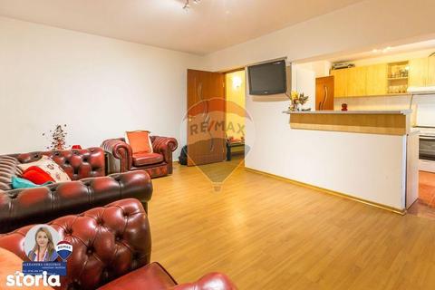 Apartament cu 3 camere în zona Cora