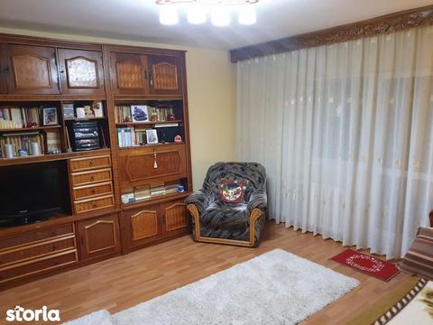 Apartament 3 decomandate,etaj 3, zona Narcisa