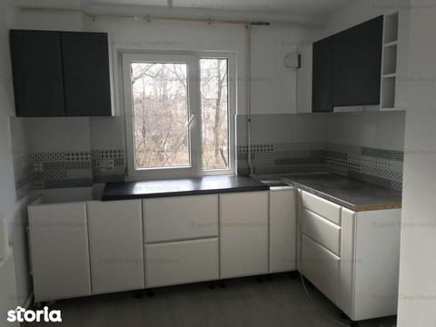 Apartament 4 camere, decomandat, etaj 1, bloc reabilitat ter