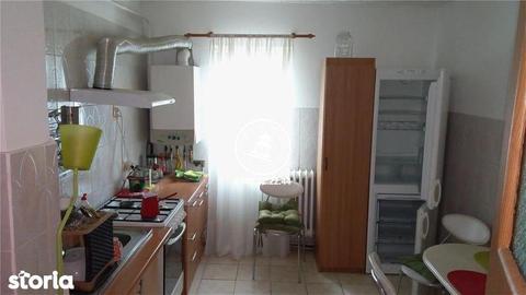 Apartament 4 camere de vanzare Dacia, comision 0% la cumparator