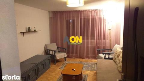 Apartament 3 camere, finisat, utilat, mobilat. Centru