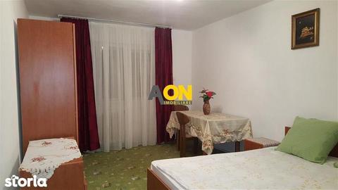 Apartament 3 camere decomandat (recent renovat)