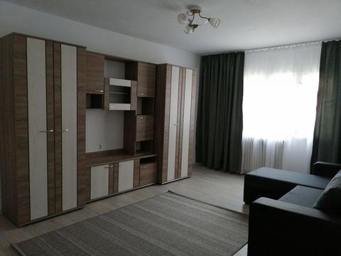 Închiriez apartament 2 camere, zona Mercur, et.1