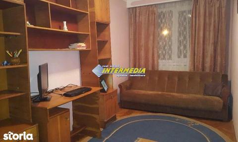 De inchiriat apartament 3 camere zona Centru