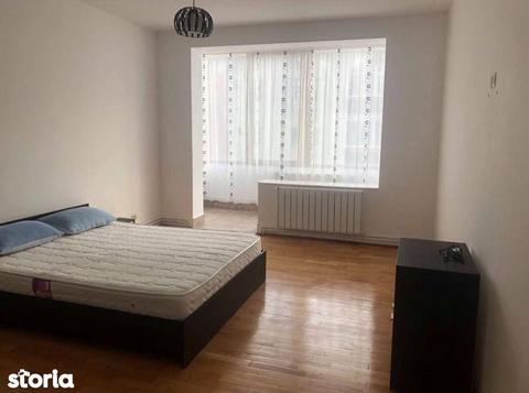 Inchiriez apartament 3 camere, zona centrala, ID: 3811i