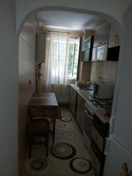 Închiriez apartament