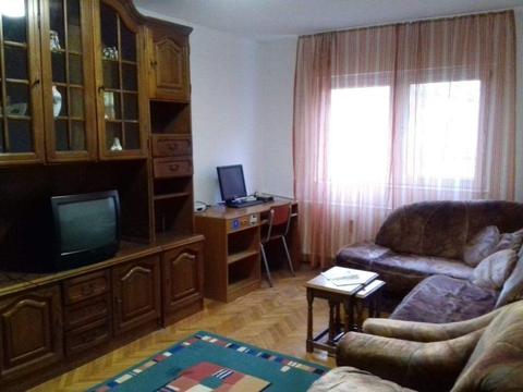 Proprietar inchiriez apartament 2 camere Zona Decebal