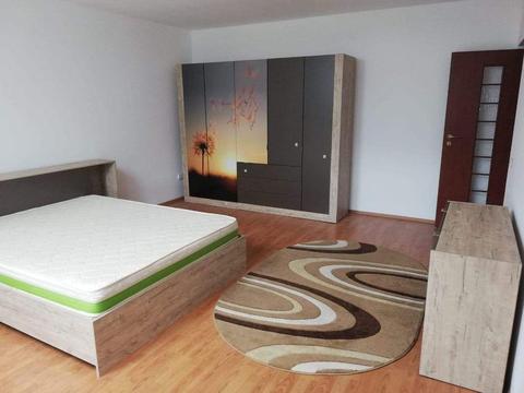 Apartament 3 camere Calea Moldovei