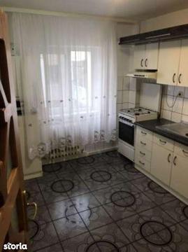 Apartament cu 4 camere situat in spatele Parcului Eminescu