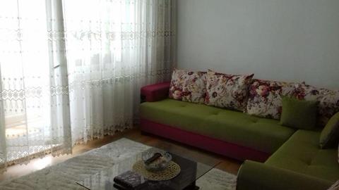 Inchiriez apartament 2 camere in Brosteni