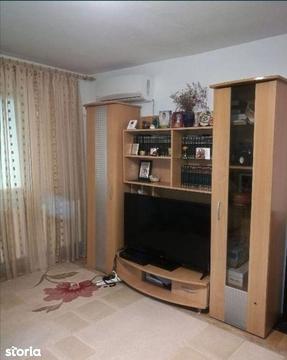 Apartament 3 camere cf 1 semidecomandat zona Micro 3