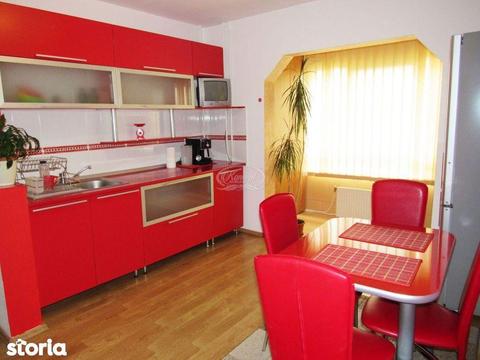 Apartament cu 2 camere decomandate in zona parcului Intre Lacuri