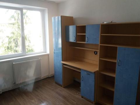 Ofer spre închiriere apartament cu doua camere mobilat utilat