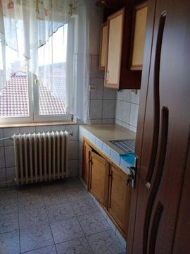 Închiriez apartament