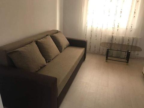 Închiriez apartament