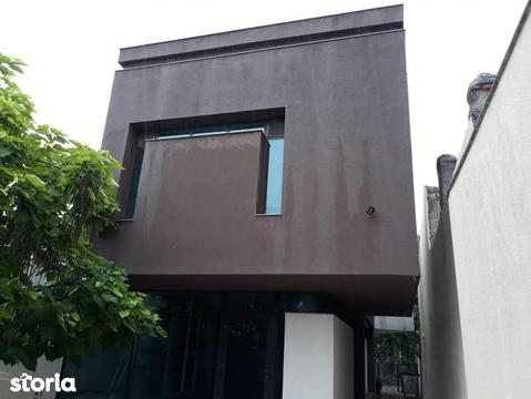Vila cu 3 camere, D+P+1, zona centrala