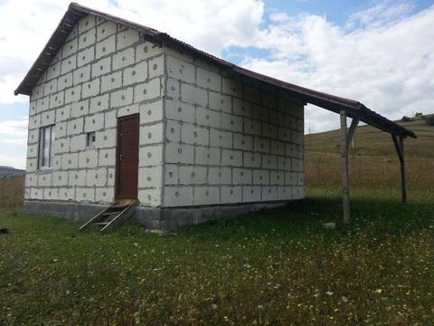 Vand casa si teren Nadaselu, 15 minute de Cluj, 12000 euro