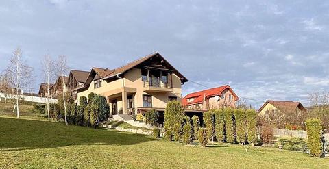 Vânzare Vila Cerbul-Corunca la E60 Tg-Mures-Bucuresti complet utilată
