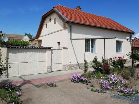 Proprietar vand casa, pozitionata cu oportunitate afacere
