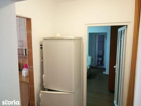 Vand apartament renovat 2 camere in Vlaicu - Poetului