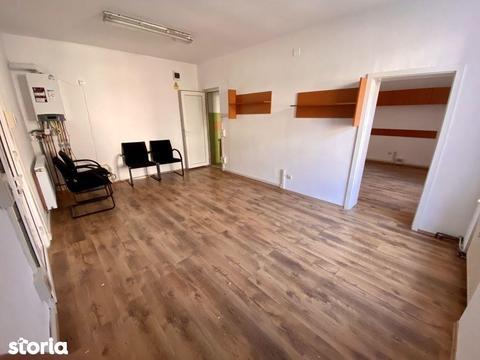 Vand apartament 2 camere zona Ultracentrala