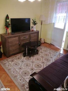 Vand apartament 3 camere zona Vlaicu Lebada