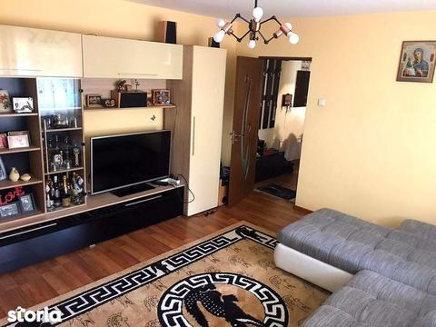 Vand apartament 2 camere zona Vlaicu