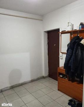 Vand apartament 1 camera, zona Piata Spitalului, ID: 1842v