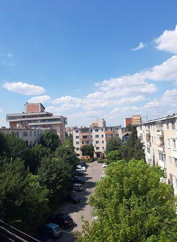 Vand apartament craiovei