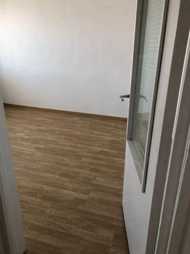 Vând apartament 3 camere decomandat Stei