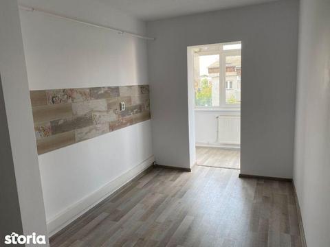 Apartament 2 camere, total renovat - Zona Bucovina
