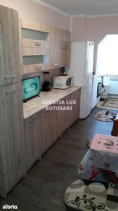 Apartament 2 camere, zona Bucovina, etaj intermediar