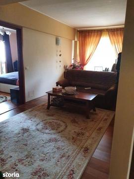 Apartament 3 camere,Decomandat, 2 bai+2 balcoane, pret 70000 euro