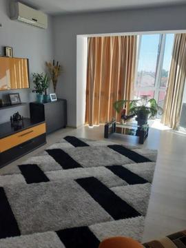 Apartament 2 camere, spaţios, 2 balcoane, mobilat, cartier Orizont