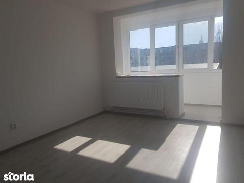 Apartament - 2 camere - Micro 19 - zona Spitalului Judetean