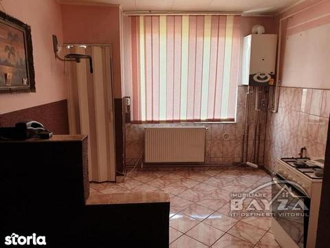 Unirii, zona Bizo, 2 camere, etajul 3. 46.000 Euro!