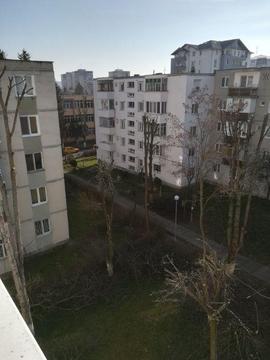 De vânzare apartament 3 camere Dâmbu