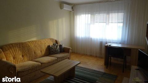 De vanzare apartament cu 3 camere - Complex Studentesc, Sala Olimpia