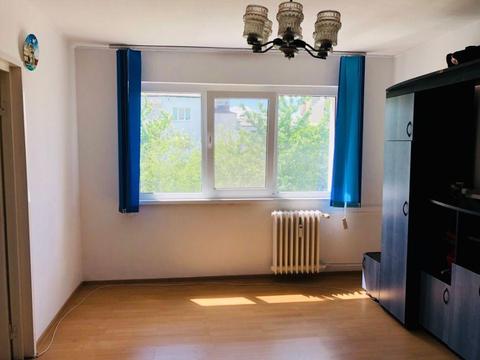 Proprietar, vand apartament 2 camere nedecomandate