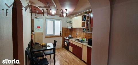 Apartament 3 camere, zona de sus