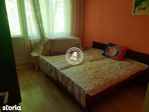 Apartament 3 camere de vanzare Podu Ros