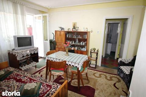 Apartament 3 camere de vanzare Tatarasi-Ciurchi